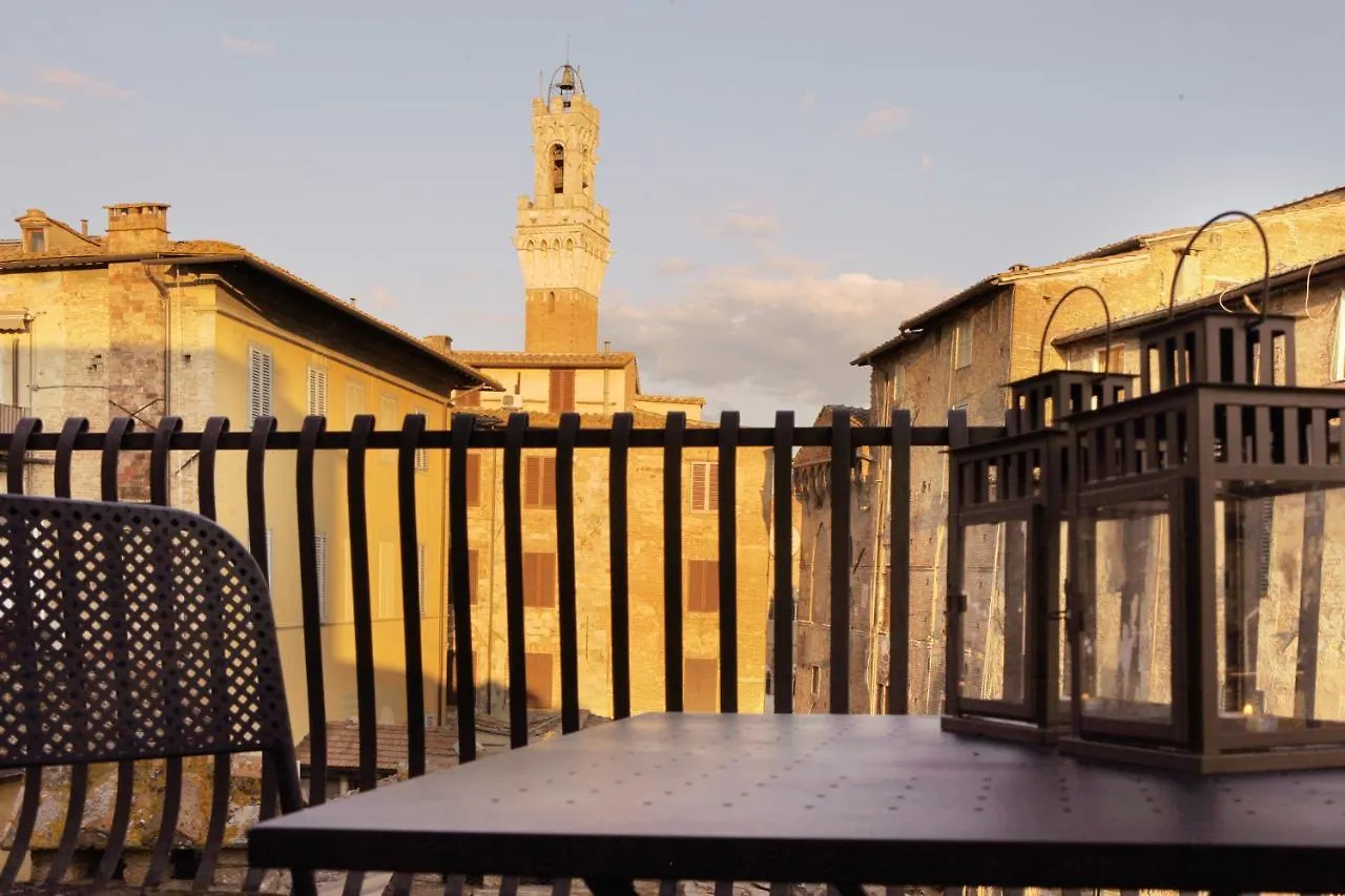 La Costarella - Central With Cozy Terrace Siena